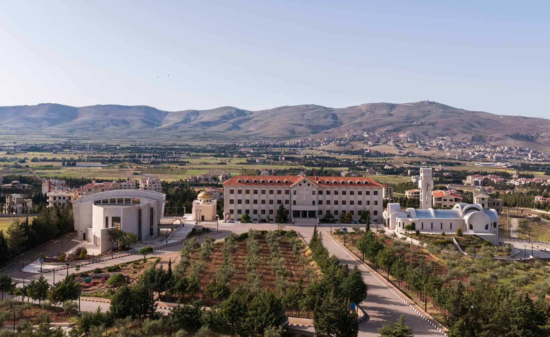 Mor Aphrem Seminary campus photo 2